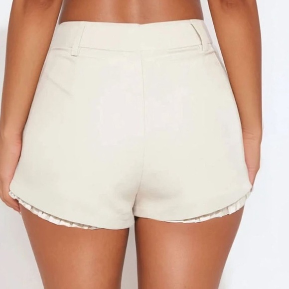 High Waist Cream Ruffle Shorts - Picture 2 of 8